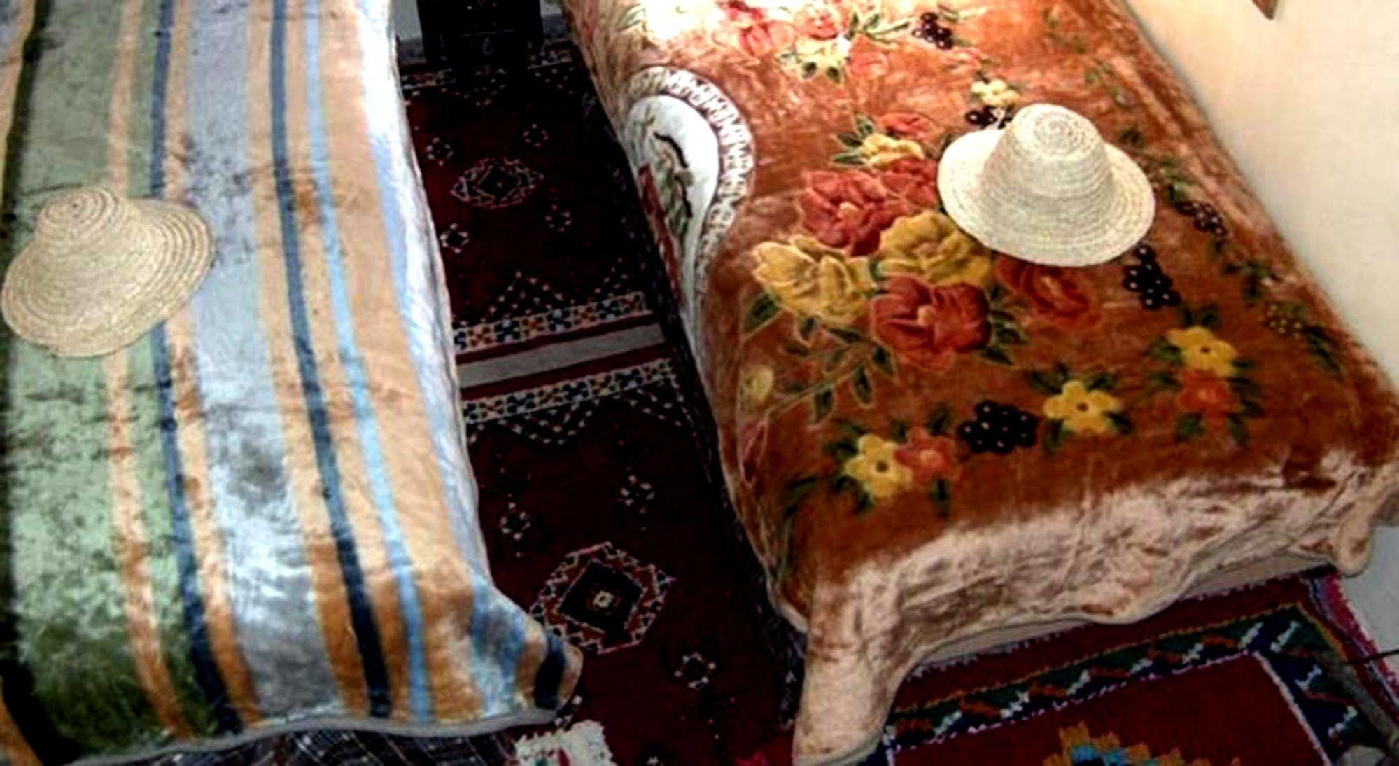 Hotel Dar Aglzime Aroumd Esterno foto